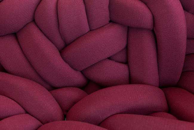 Chaotic ergonomic red seat detail